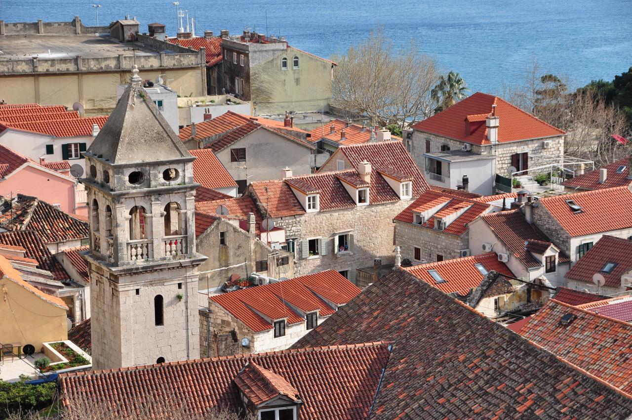 Villa Mama - Traditional Apartments In Omis, Free Parking エクステリア 写真