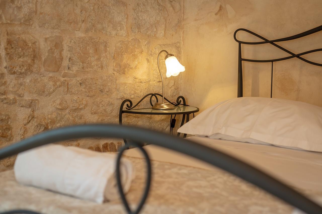 Villa Mama - Traditional Apartments In Omis, Free Parking エクステリア 写真